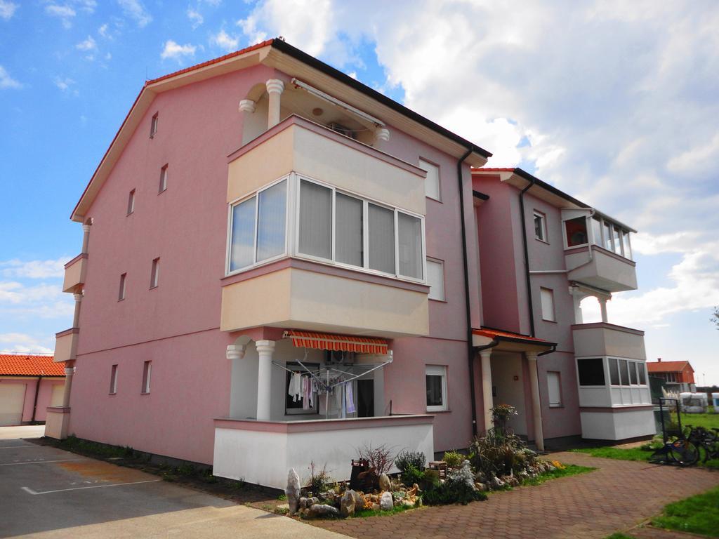 Apartment Anna Fažana Exteriör bild